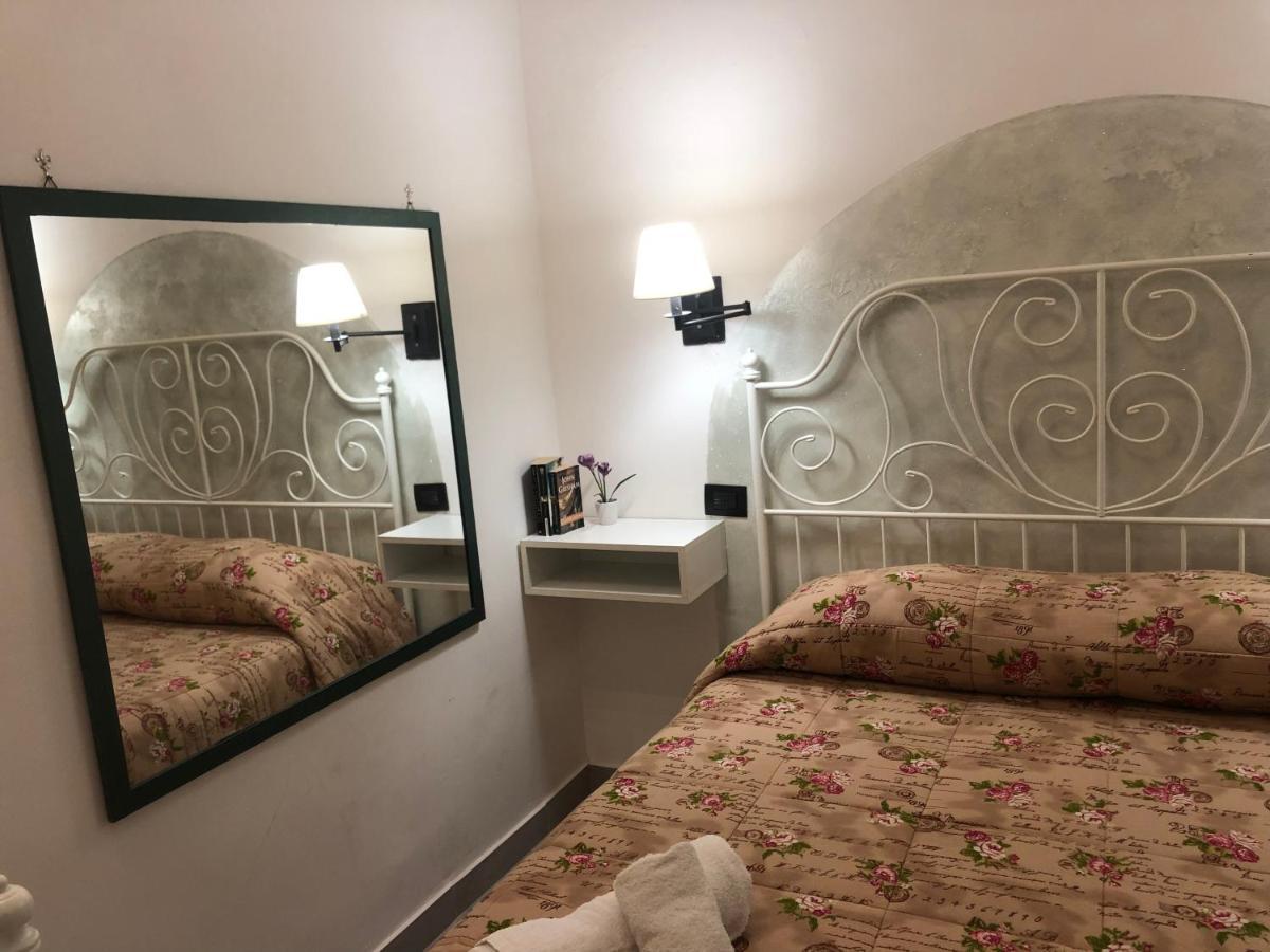 Casa Vacanza Nina 17 Катанія Екстер'єр фото